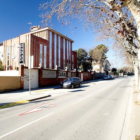Hostal Xarau Cerdanyola del Vallès Eksteriør billede